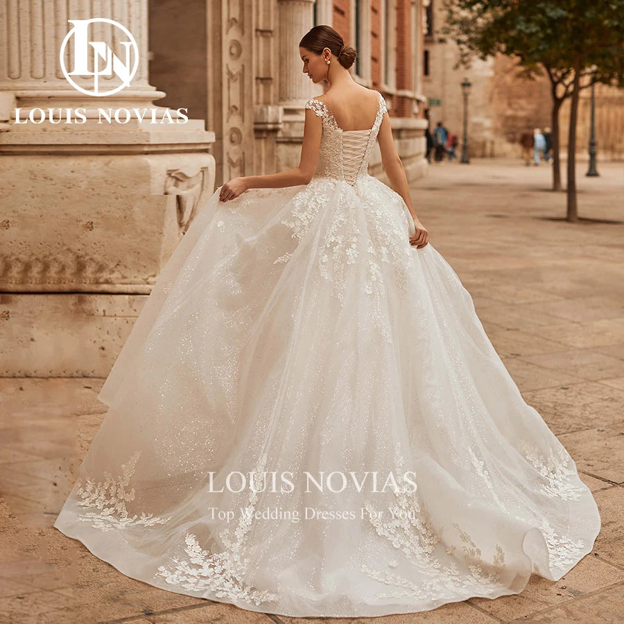 LOUIS NOVIAS Wedding Dress Elegant Sleeveless/ESTIMATED DELIVERY TIME 35 DAYS