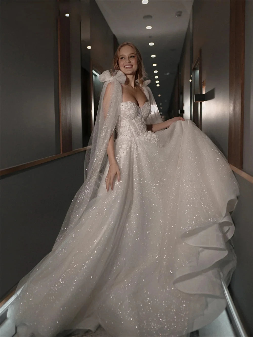 Beautiful Luxurious Wedding Dress Elegant Tulle/ESTIMATED DELIVERY TIME 28 DAYS